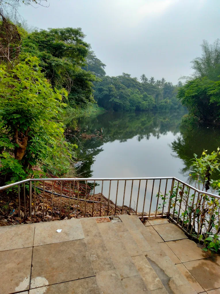 Shanthi Theeram Park