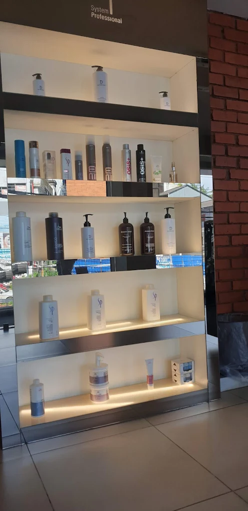 Essensuals by Toni&Guy Malappuram